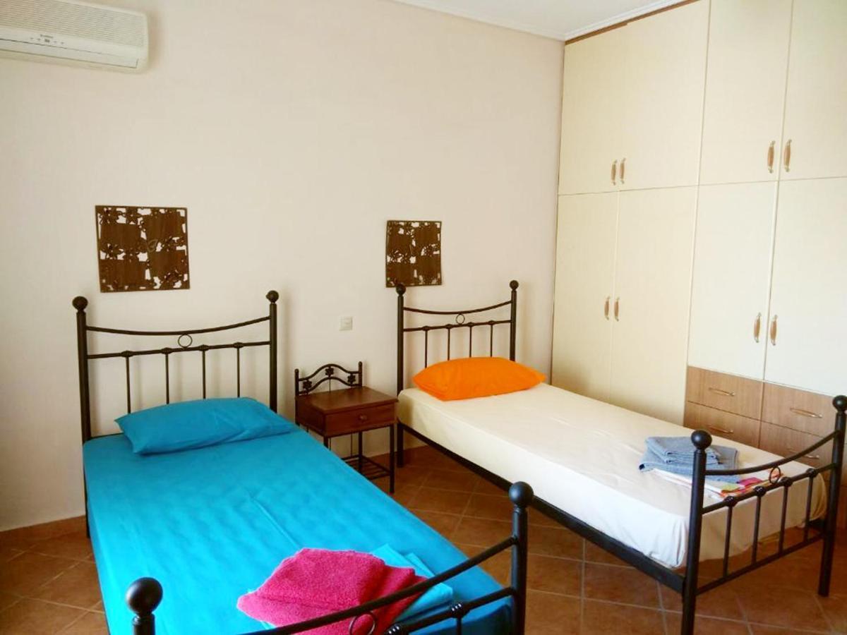 Appartement Nikolaos House à Perdika  Extérieur photo